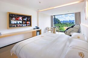 Mountain Search Snow View Hotel