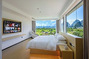 Mountain Search Snow View Hotel