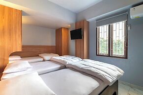 Hotel Dakozi Living