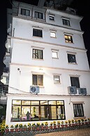 Aarya Wellness & Hostel
