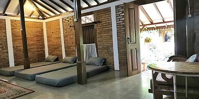 Ndalem Pengkok Homestay