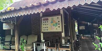 Ndalem Pengkok Homestay