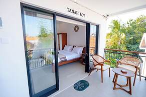 Crystal Flow Guest House & Apartment Canggu