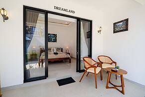 Crystal Flow Guest House & Apartment Canggu
