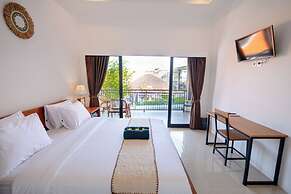 Crystal Flow Guest House & Apartment Canggu