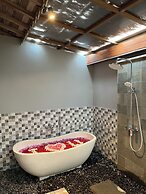 Gunung Gelagah Ubud Villas by EPS