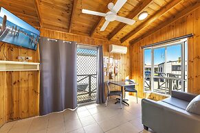 Heatherbrae Holiday Village