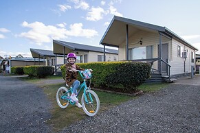 Heatherbrae Holiday Village