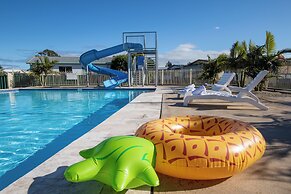 Heatherbrae Holiday Village