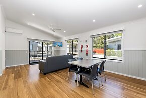 Heatherbrae Holiday Village