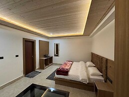 Hotel Kuber Palace Badrinath