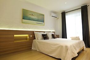 saada boutique studios