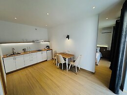 saada boutique studios