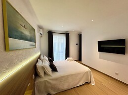 saada boutique studios
