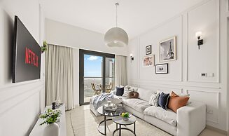 Alluring Parisian 1Br in Burj Crown