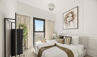 Alluring Parisian 1Br in Burj Crown