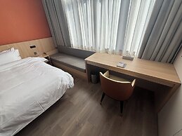 Crystal Hotel