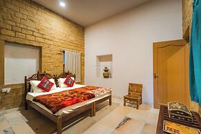Hotel Desert Moon