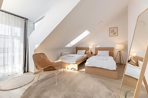Magnolia Apartment Hotel