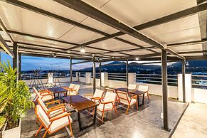 Phuket Five Fortune Holiday Hotel