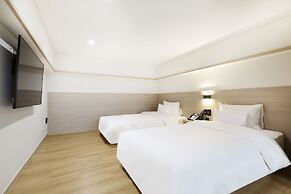 Pohang Hound Hotel Songdo Beach