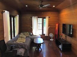 Villa Paraiso Traditional Thai