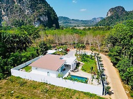 Baan Suan Pool Valley Villa