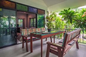 Jaccuzi House 5 pl 200 m From a Beautiful Beach