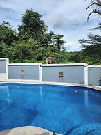 Villa With Private Pool and Mountain Views