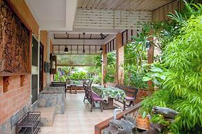 Villa With Private Pool and Mountain Views