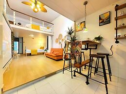 Shanghai Hills & Aromahome Terrace Loft