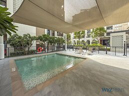 Beachside 2BR W Pool Gym Lagoon Access