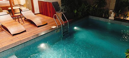 HF Pool Resorto