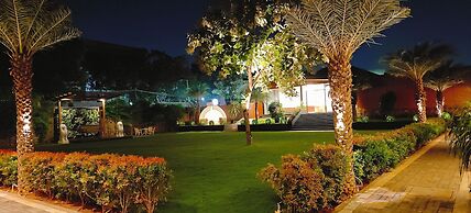 HF Pool Resorto
