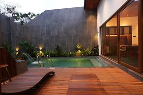 HF Pool Resorto