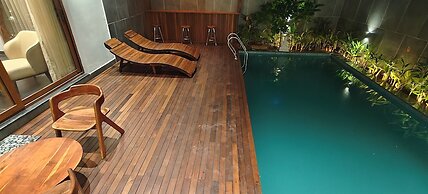 HF Pool Resorto