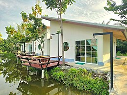 Waew Arun Garden Resort