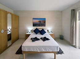 Traditional Maltese 3BD Apartment