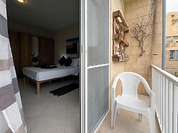Traditional Maltese 3BD Apartment