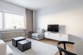 Bright & Cozy 2BR Home in Central Lahti