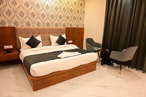 Hotel Royal Suites