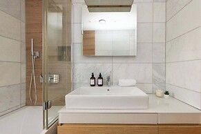 Spacious 4-bed Near City Sea
