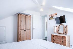 Rooftops - 1 Bedroom Apartment - Tenby