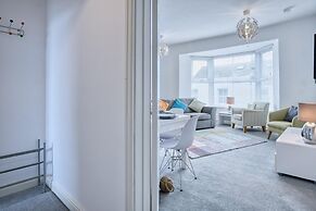 Bay View - 2 Bedroom Apartment - Tenby