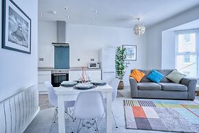 Bay View - 2 Bedroom Apartment - Tenby