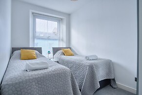 Bay View - 2 Bedroom Apartment - Tenby
