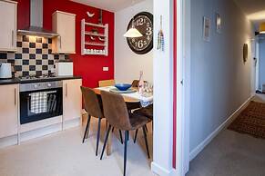Beachcomber Seaside Apartment - 2 Bedroom - Tenby