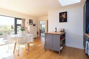 Bespoke Retreat for 4 in West Wittering