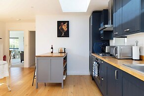 Bespoke Retreat for 4 in West Wittering