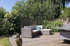 Bespoke Retreat for 4 in West Wittering